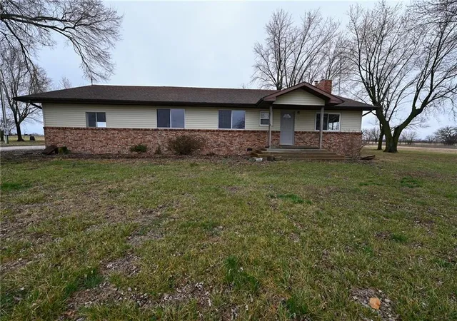 Homes for sale in Stockton, MO | 13100 E H Hwy, Stockton, MO 65785 | MLS# 2605667