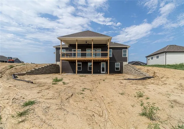2nd image of 4700 Woodland Shores Ct, St Joseph, MO 64505 | MLS# 2605695