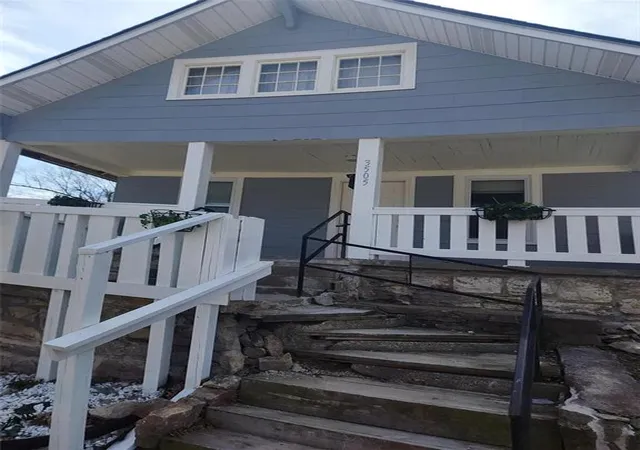 2nd image of 3505 E 34th St, Kansas City, MO 64128 | MLS# 2605713