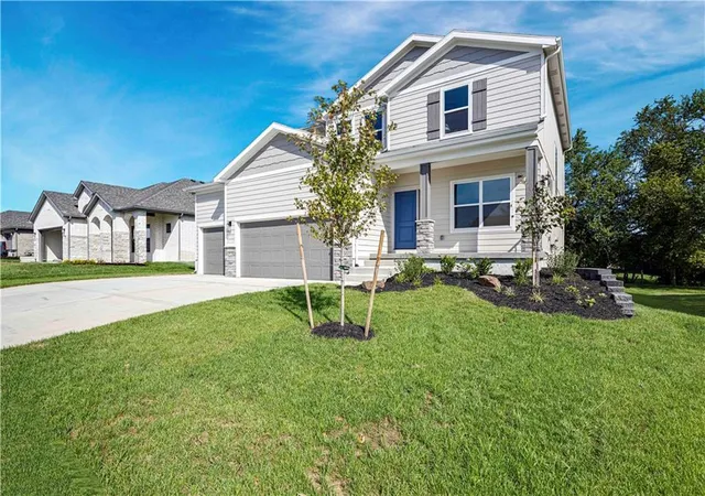 Photo 3 of Single family home for sale at 18360 W 195 Street, Spring Hill, KS 66083 | MLS# 2605752 | Listing updated on 2026-10-03
