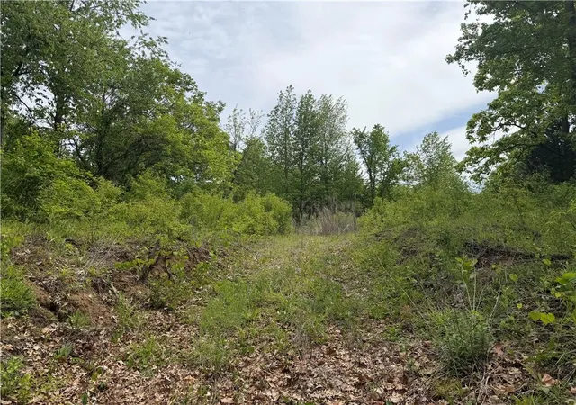 3rd image of 5602 Greeley Ave, Kansas City, KS 66104 | MLS# 2605773