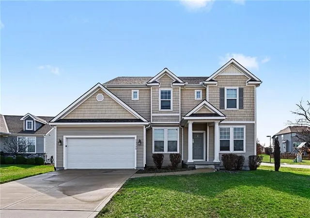 1st image of 23729 W 92nd Ter, Lenexa, KS 66227 | MLS# 2606038