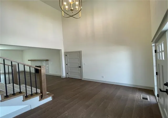 2nd image of 1961 Longview Dr, Liberty, MO 64068 | MLS# 2606080