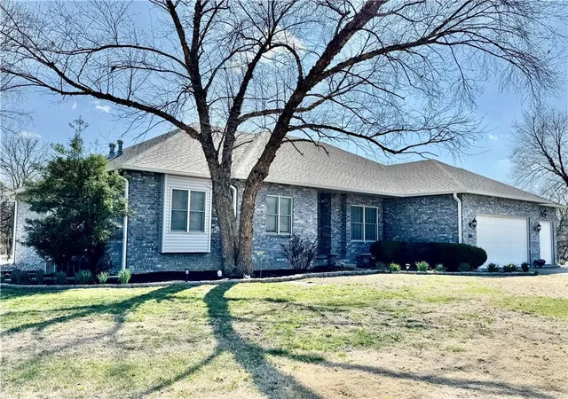 1st image of 611 Deer Trl, Parsons, KS 67357 | MLS# 2606101