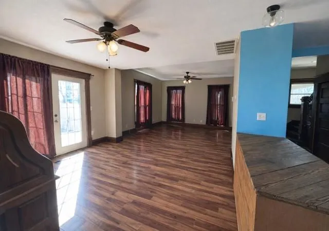 4th image of 802 Sycamore St, Humboldt, KS 66748 | MLS# 2606139