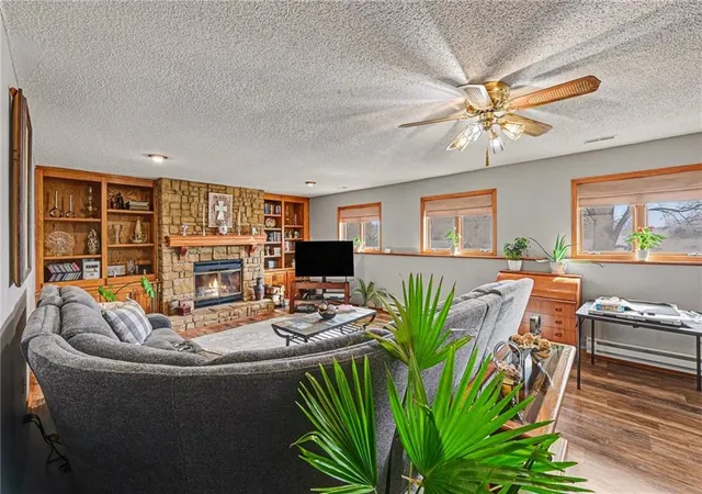 Homes for sale in Linwood, KS | 12975 238Th St, Linwood, KS 66052 | MLS# 2606204