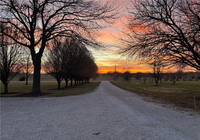 Homes for sale in Louisburg, KS | 25595 Rockville Rd, Louisburg, KS 66053 | MLS# 2606252