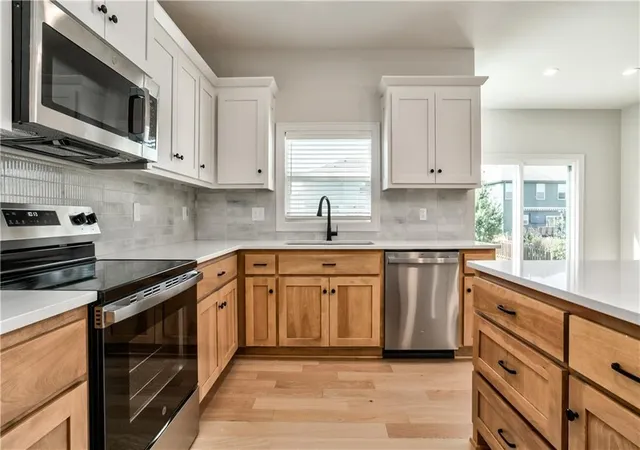 Photo 3 of Single family home for sale at 28601 W 161st Terrace, Gardner, KS 66030 | MLS# 2606268 | Listing updated on 2026-10-03