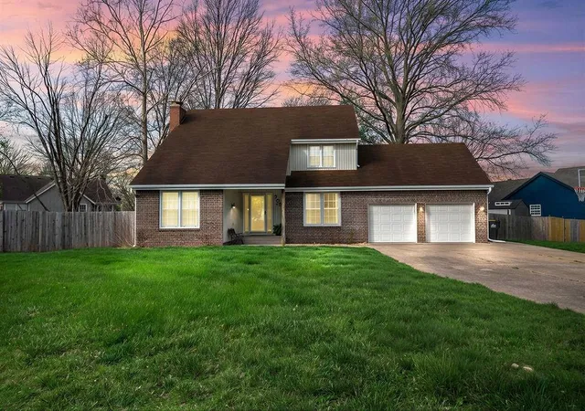 Photo 1 of Sale Pending at 709 Nw 41st Street, Blue Springs, MO 64015 | MLS# 2606568 | Listing updated on 2026-04-14