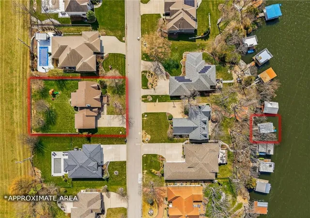 4th image of 611 N Winnebago Dr, Lake Winnebago, MO 64034 | MLS# 2606608