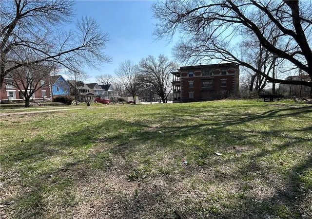Photo 3 of Land for sale at 900 Benton Blvd, Kansas City, MO 64127 | MLS# 2606637 | Listing updated on 2026-04-20