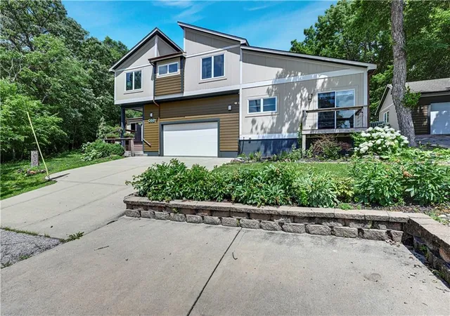 1st image of 52 G St, Lake Lotawana, MO 64086 | MLS# 2606671