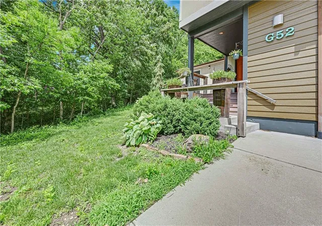 4th image of 52 G St, Lake Lotawana, MO 64086 | MLS# 2606671