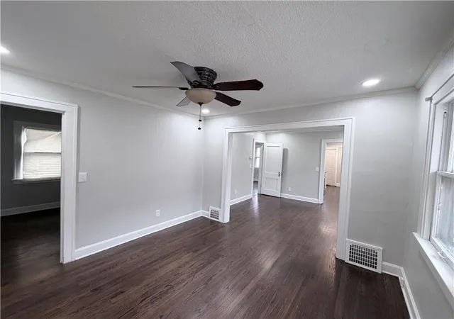 Homes for sale in Kansas City, MO | 2314 E 59 St, Kansas City, MO 64130 | MLS# 2606734