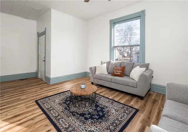 Photo 3 of Single family home for sale at 301 E Mitchell St, Marshall, MO 65340 | MLS# 2606751 | Listing updated on 2026-10-01