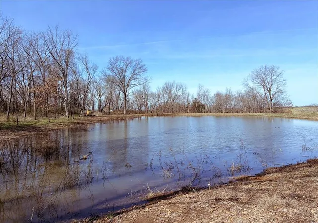2nd image of 1050 Ne 175 N/a, Knob Noster, MO 65336 | MLS# 2606808