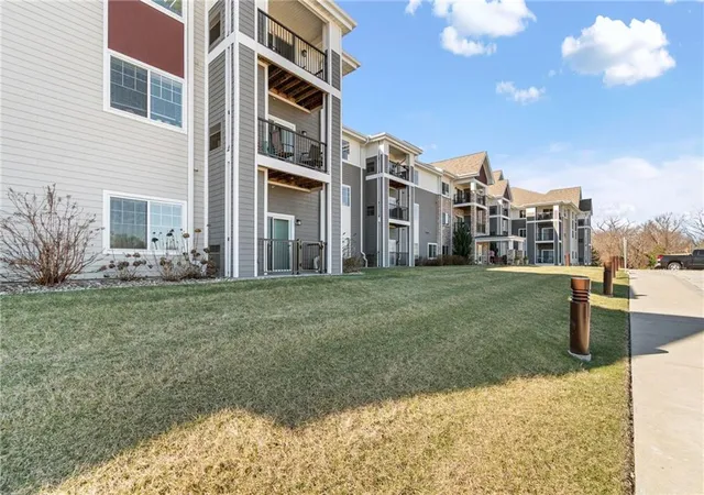 Photo 2 of Single family home for sale at 2651 Nw Barry Rd #108, Kansas City, MO 64154 | MLS# 2606848 | Listing updated on 2026-10-05