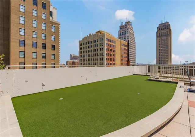 Homes for sale in Kansas City, MO | 1101 Walnut St #907, Kansas City, MO 64106 | MLS# 2606864