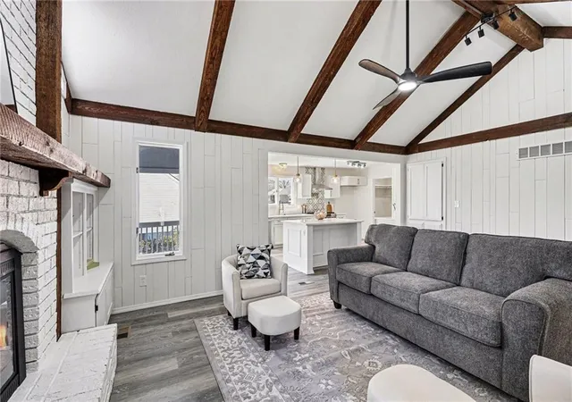 2nd image of 12737 Cherry St, Kansas City, MO 64145 | MLS# 2606876