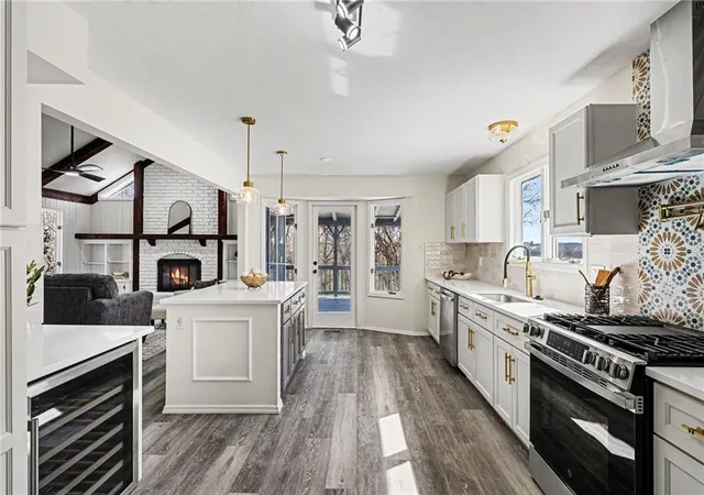 3rd image of 12737 Cherry St, Kansas City, MO 64145 | MLS# 2606876