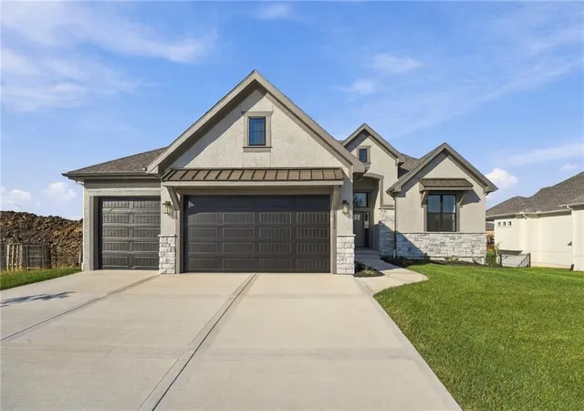 Single family home for sale at 10510 N Liberty St, Kansas City, MO 64155 | MLS# 2606913