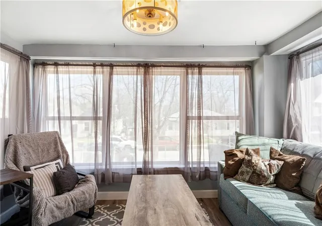 4th image of 416 Kensington Ave, Kansas City, MO 64124 | MLS# 2606998