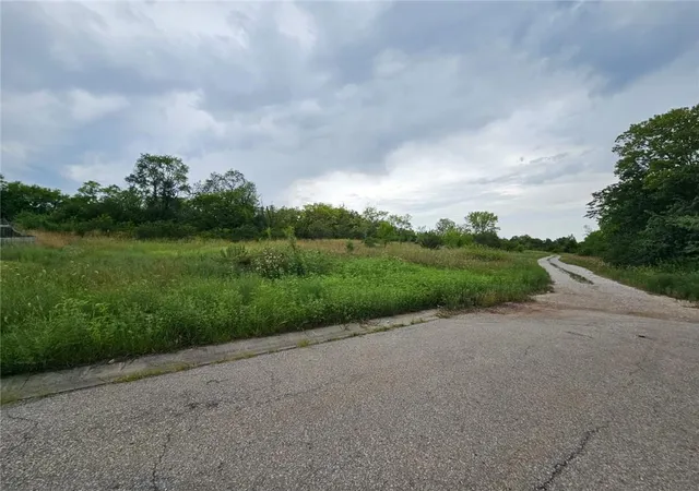 5th image of 25390 W 143Rd St, Olathe, KS 66061 | MLS# 2607177