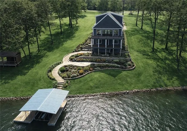 Photo 3 of Single family home for sale at 430 Lake Viking Ter, Gallatin, MO 64640 | MLS# 2607216 | Listing updated on 2026-09-03