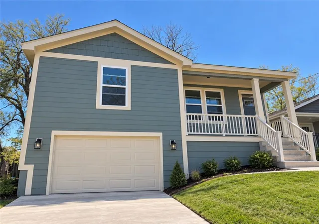 Single family home for sale at 2714 N 21st Place, Kansas City, KS 66104 | MLS# 2607299