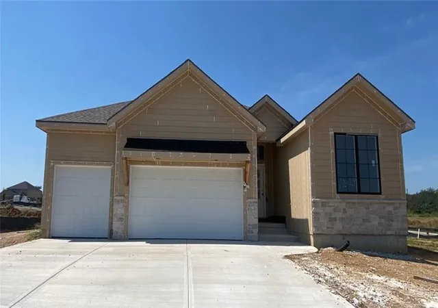 Single family home for sale at 19324 Mahaffie St, Spring Hill, KS 66083 | MLS# 2607333