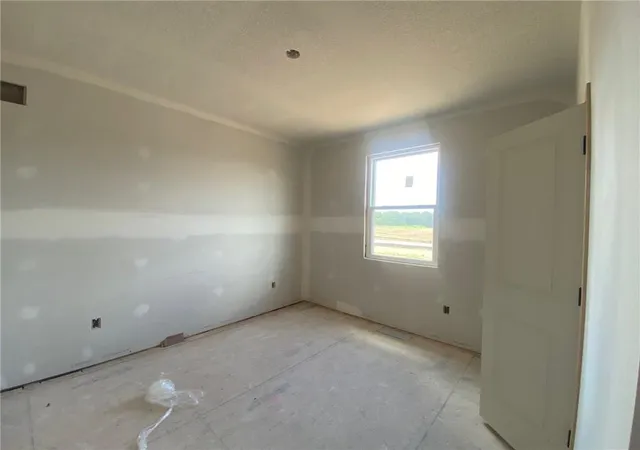 4th image of 19324 Mahaffie St, Spring Hill, KS 66083 | MLS# 2607333