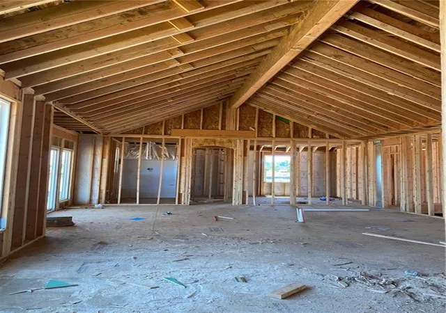 3rd image of 19317 Skyview Ln, Spring Hill, KS 66083 | MLS# 2607349
