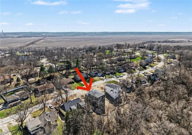 Photo 1 of Single family home for sale at 5516 Nw Verlin Dr, Kansas City, MO 64152 | MLS# 2607369 | Listing updated on 2026-04-27