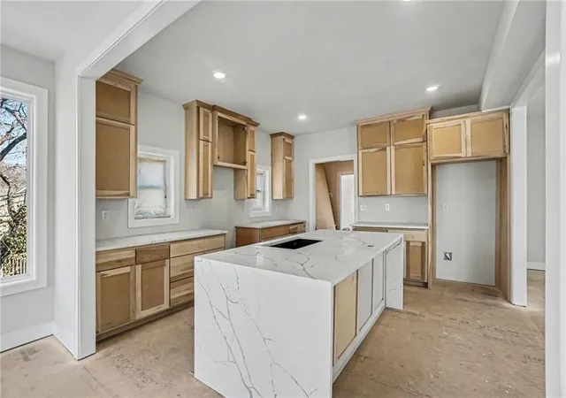 Photo 4 of Single family home for sale at 5516 NW Verlin Dr, Kansas City, MO 64152 | MLS# 2607369 | Listing updated on 2026-04-27