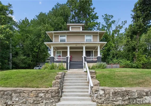 1st image of 3634 Wayne Ave, Kansas, MO 64109 | MLS# 2607447