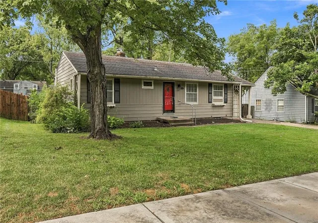 Photo 1 of Single family home for sale at 7208 Cherokee Dr, Prairie Village, KS 66208 | MLS# 2607523 | Listing updated on 2026-09-22