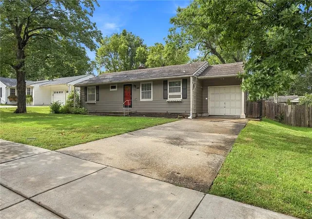 Photo 2 of Single family home for sale at 7208 Cherokee Dr, Prairie Village, KS 66208 | MLS# 2607523 | Listing updated on 2026-09-22