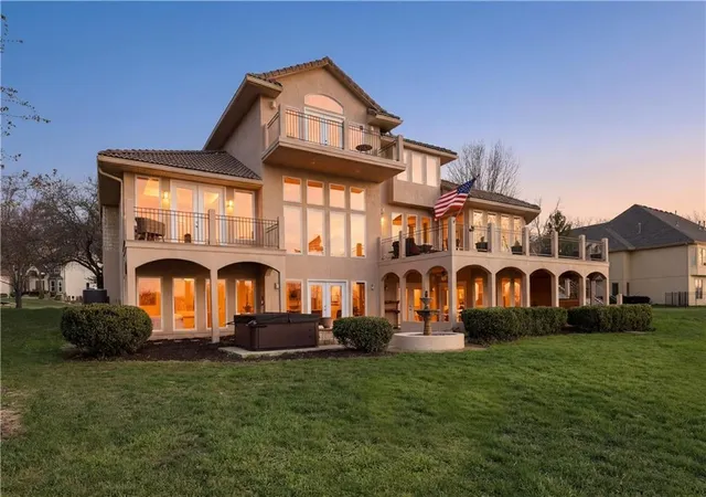 4th image of 3116 Pergola Vw, Lee's Summit, MO 64081 | MLS# 2607554