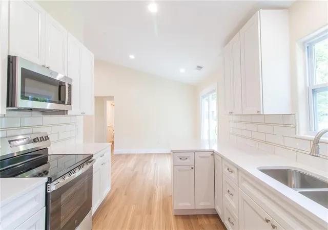 5th image of 206 W 4Th St, Holden, MO 64040 | MLS# 2607725