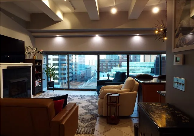 Homes for sale in Kansas City, MO | 1101 Walnut St #602, Kansas City, MO 64106 | MLS# 2607731