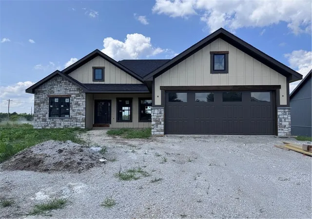 1st image of 803 Timberline Dr, Cameron, MO 64429 | MLS# 2607759