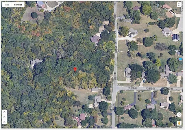 4th image of Clare Rd, Shawnee, KS 66226 | MLS# 2607941