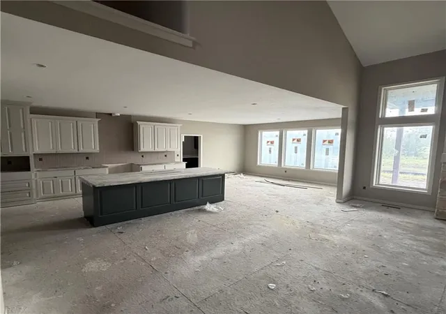 Photo 3 of Single family home for sale at 2357 Prairie Crk Dr, Kearney, MO 64060 | MLS# 2607985 | Listing updated on 2026-10-20