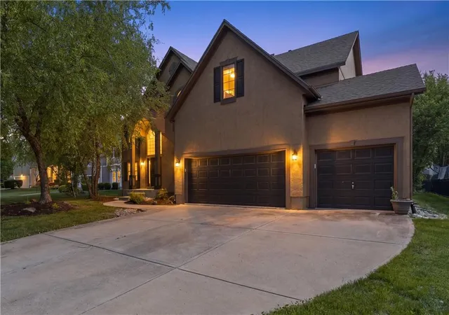 1st image of 9233 W 143rd Terrace, Overland Park, KS 66221 | MLS# 2608009