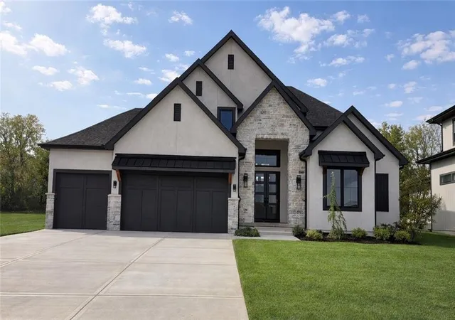 Photo 1 of Single family home for sale at 17600 Knox St, Overland Park, KS 66221 | MLS# 2608308 | Listing updated on 2026-07-16