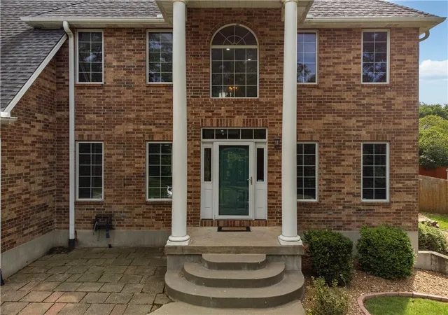 Homes for sale in Lexington, MO | 71 Arrowhead Dr, Lexington, MO 64067 | MLS# 2608310