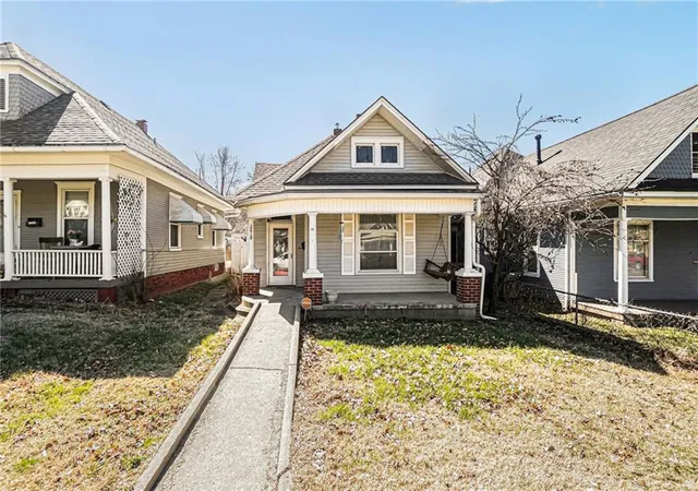 1st image of 2618 Sacramento St, Saint Joseph, MO 64507 | MLS# 2608336