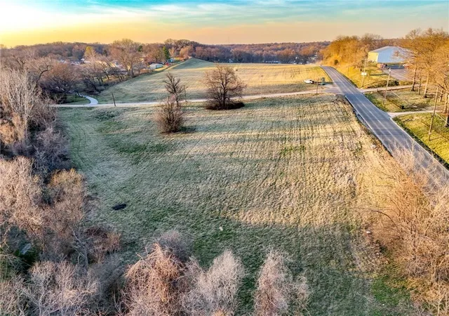5th image of S 11Th St Rd, St Joseph, MO 64503 | MLS# 2608359