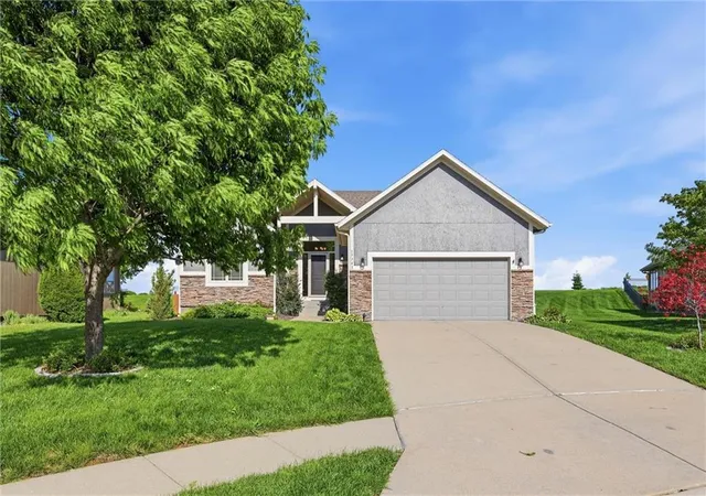 2nd image of 17743 S Laverty St, Olathe, KS 66062 | MLS# 2608434