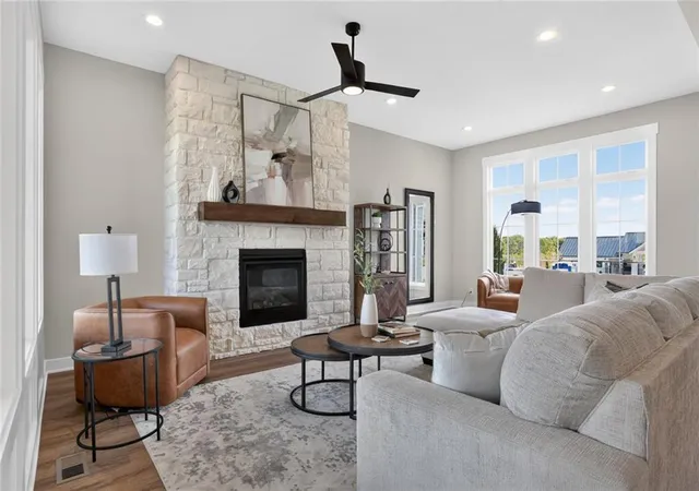 Photo 3 of Single family home for sale at 17218 S Heatherwood St, Olathe, KS 66062 | MLS# 2608506 | Listing updated on 2026-10-22
